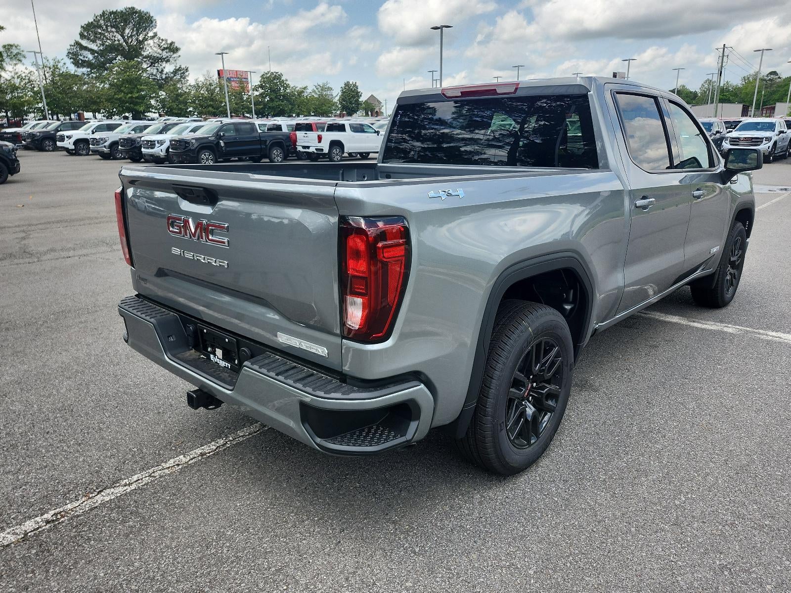 2026 GMC Sierra 1500 Crew Cab Short Box 4-Wheel Drive Elevation 3VL