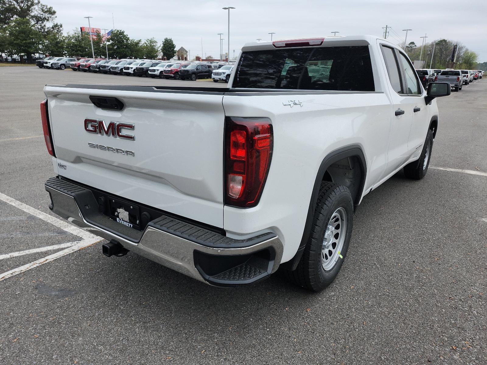 2026 GMC Sierra 1500 Double Cab Standard Box 4-Wheel Drive Pro
