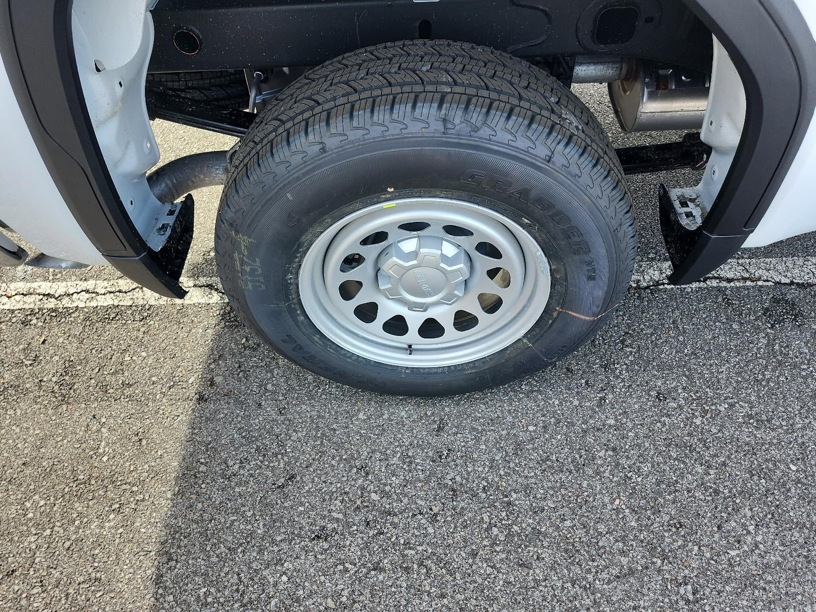 2026 GMC Sierra 1500 Double Cab Standard Box 4-Wheel Drive Pro