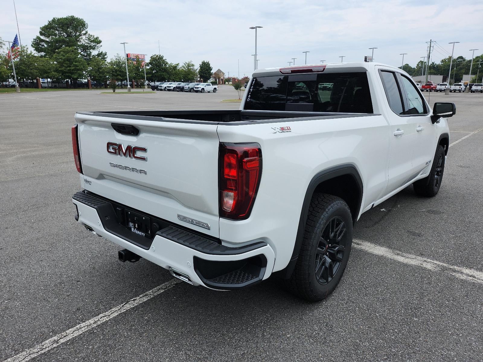 2026 GMC Sierra 1500 Double Cab Standard Box 4-Wheel Drive Elevation 3SB