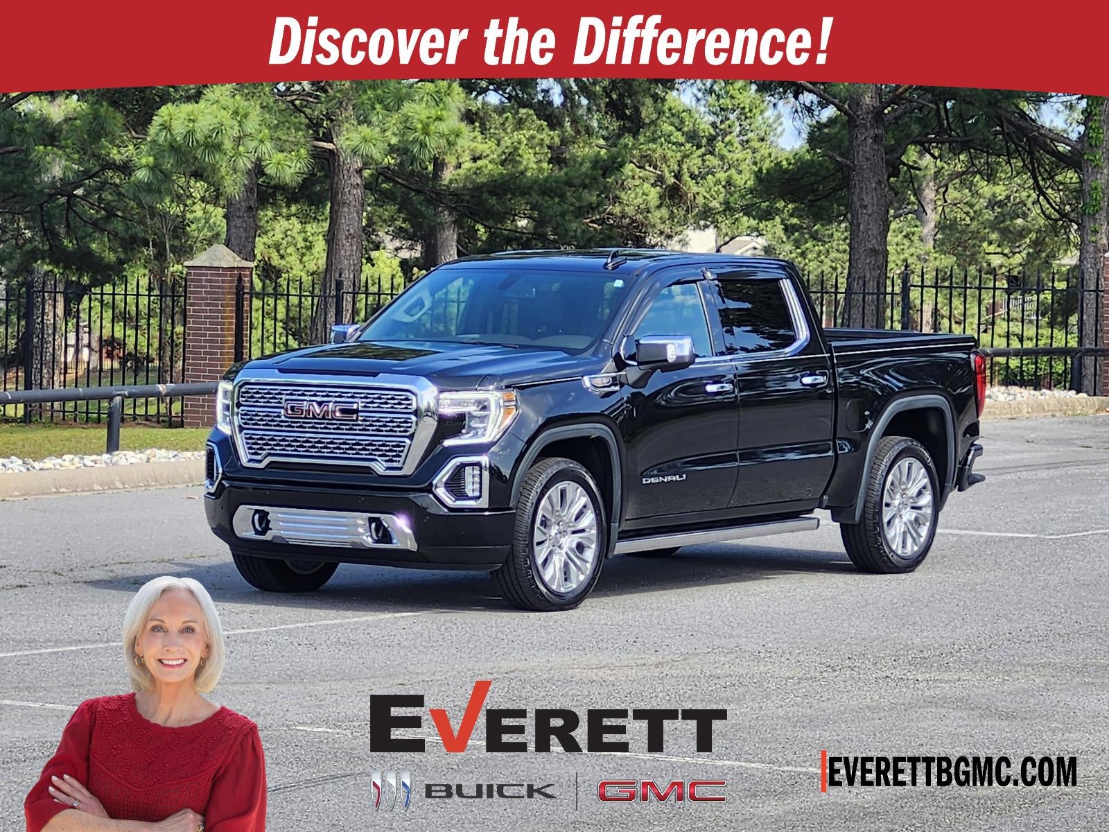 2022 GMC Sierra 4WD Crew Cab Short Box Denali's photo