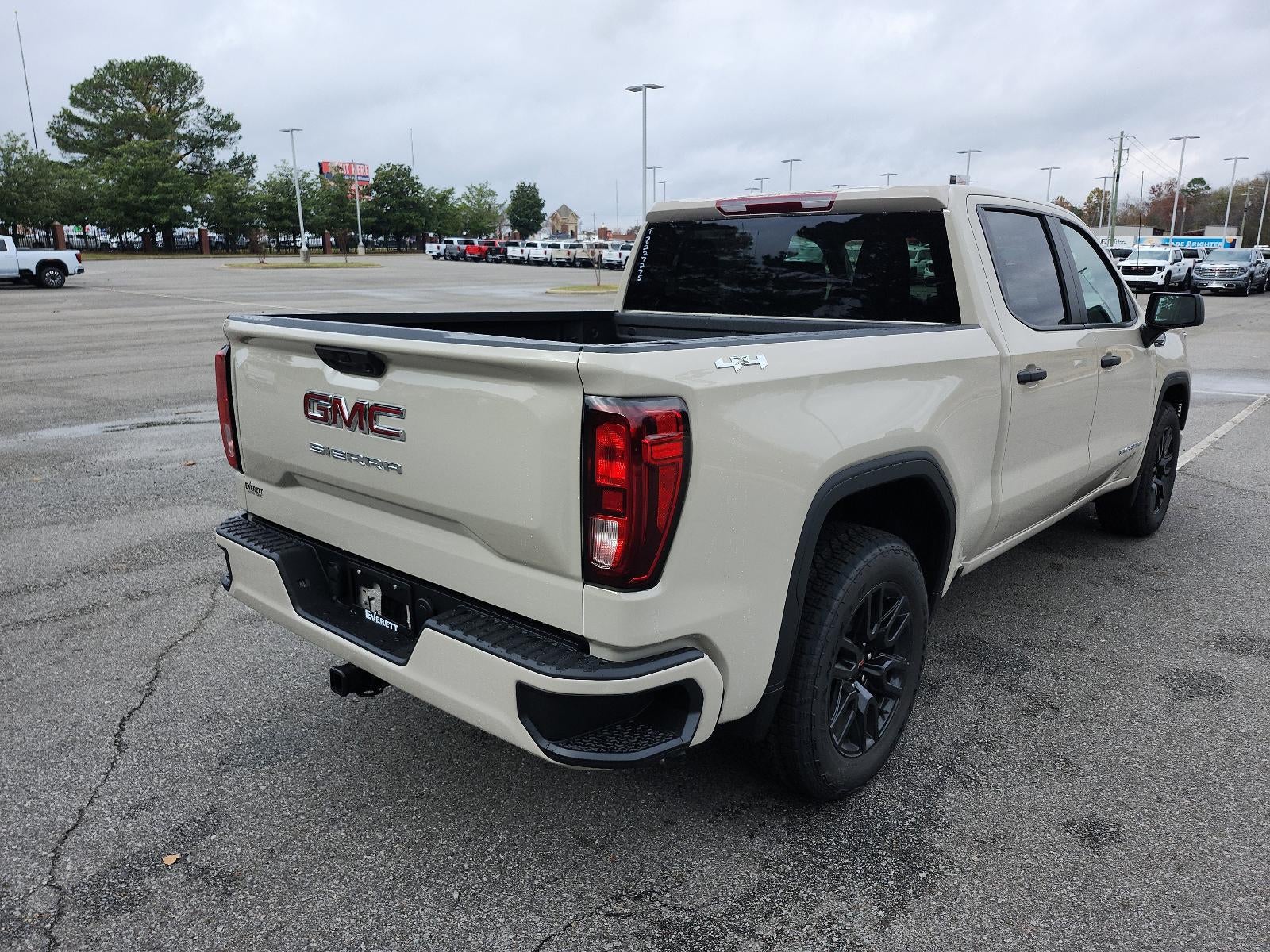 2026 GMC Sierra 1500 Crew Cab Short Box 4-Wheel Drive Pro