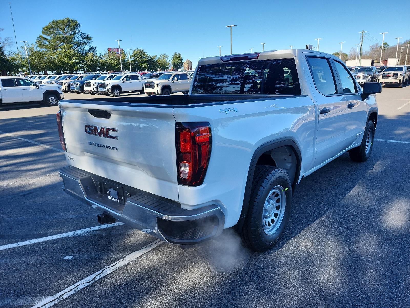 2026 GMC Sierra 1500 Crew Cab Short Box 4-Wheel Drive Pro