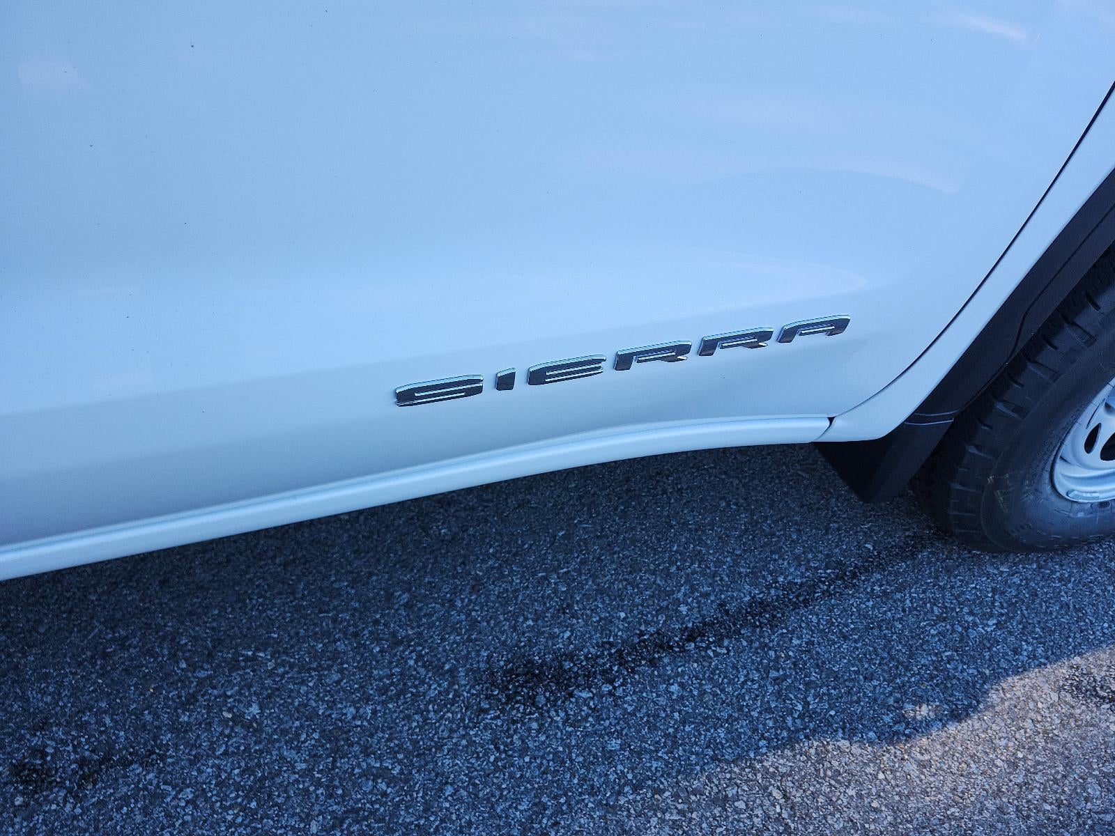 2026 GMC Sierra 1500 Crew Cab Short Box 4-Wheel Drive Pro