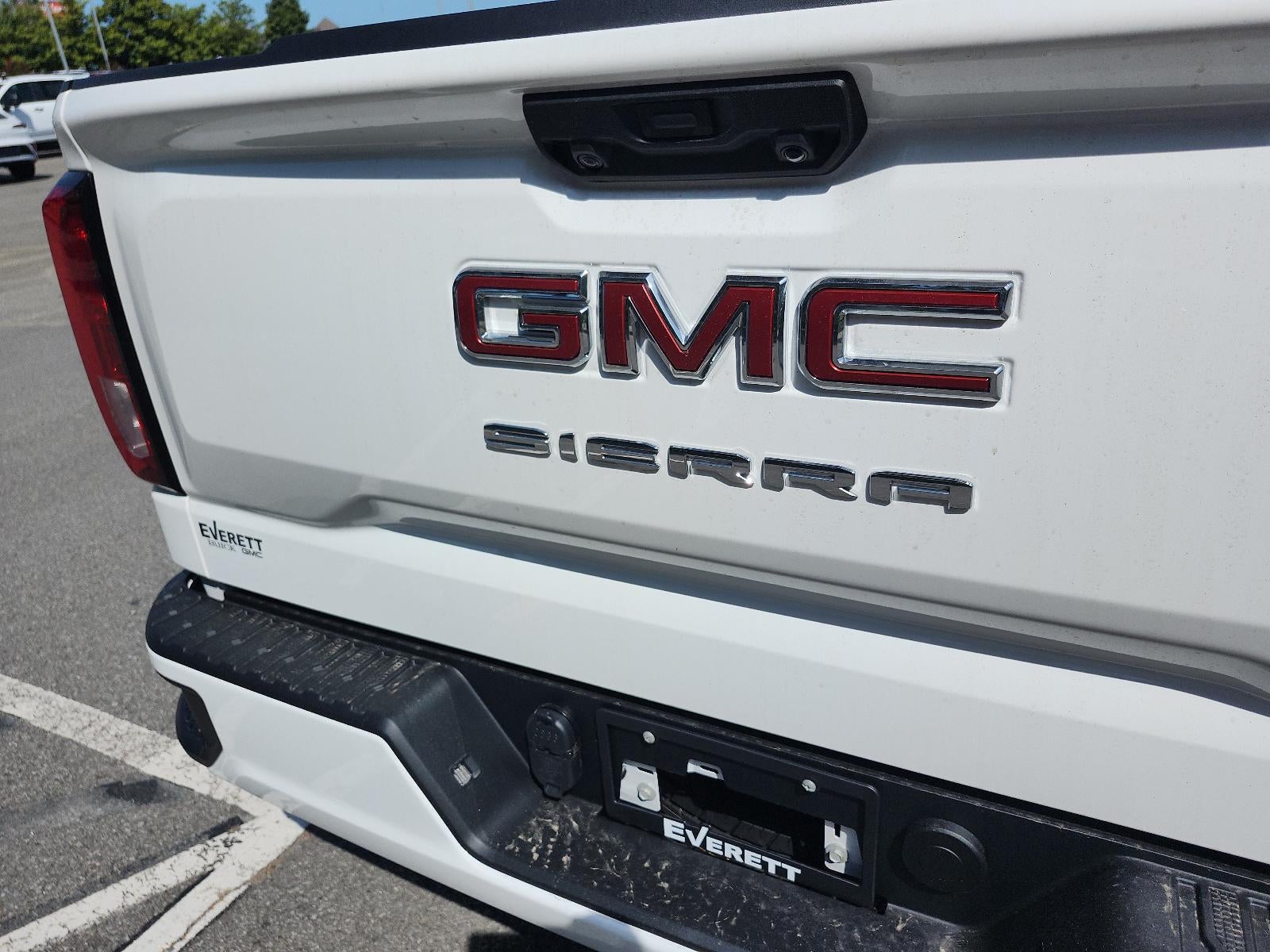 2026 GMC Sierra 1500 Crew Cab Short Box 4-Wheel Drive Pro
