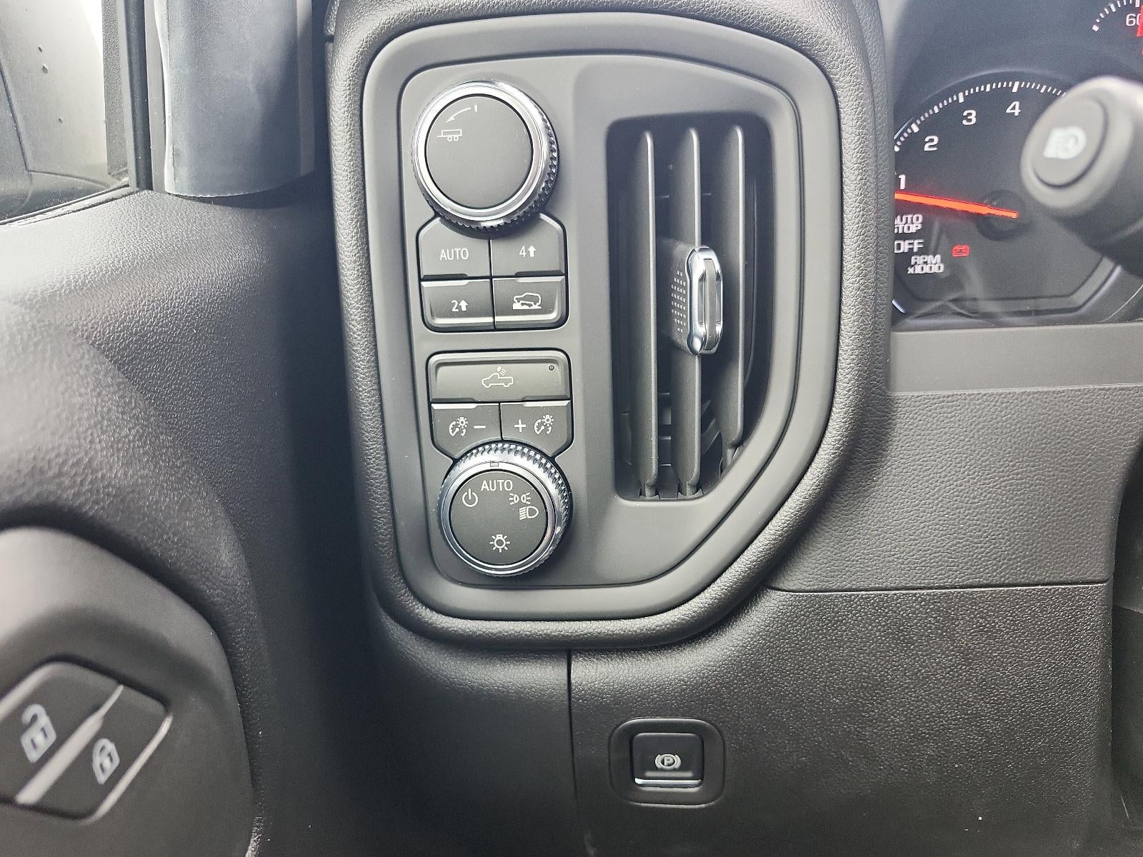 2026 GMC Sierra 1500 Crew Cab Short Box 4-Wheel Drive Pro