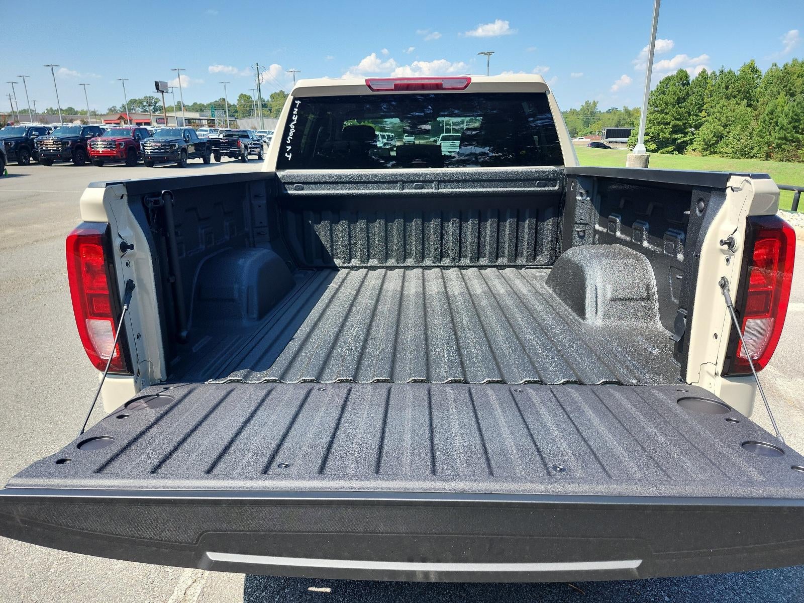 2026 GMC Sierra 1500 Crew Cab Short Box 4-Wheel Drive Pro