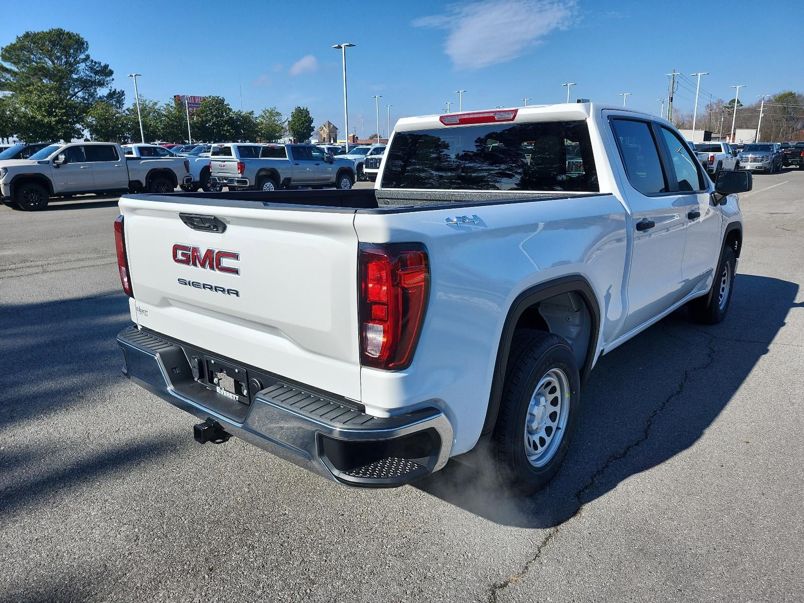 2026 GMC Sierra 1500 Crew Cab Short Box 4-Wheel Drive Pro
