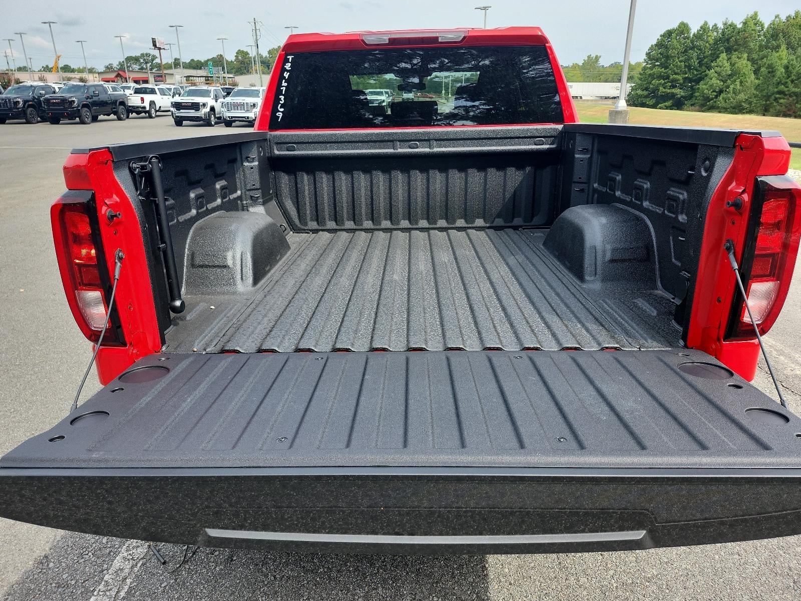 2026 GMC Sierra 1500 Crew Cab Short Box 4-Wheel Drive Pro