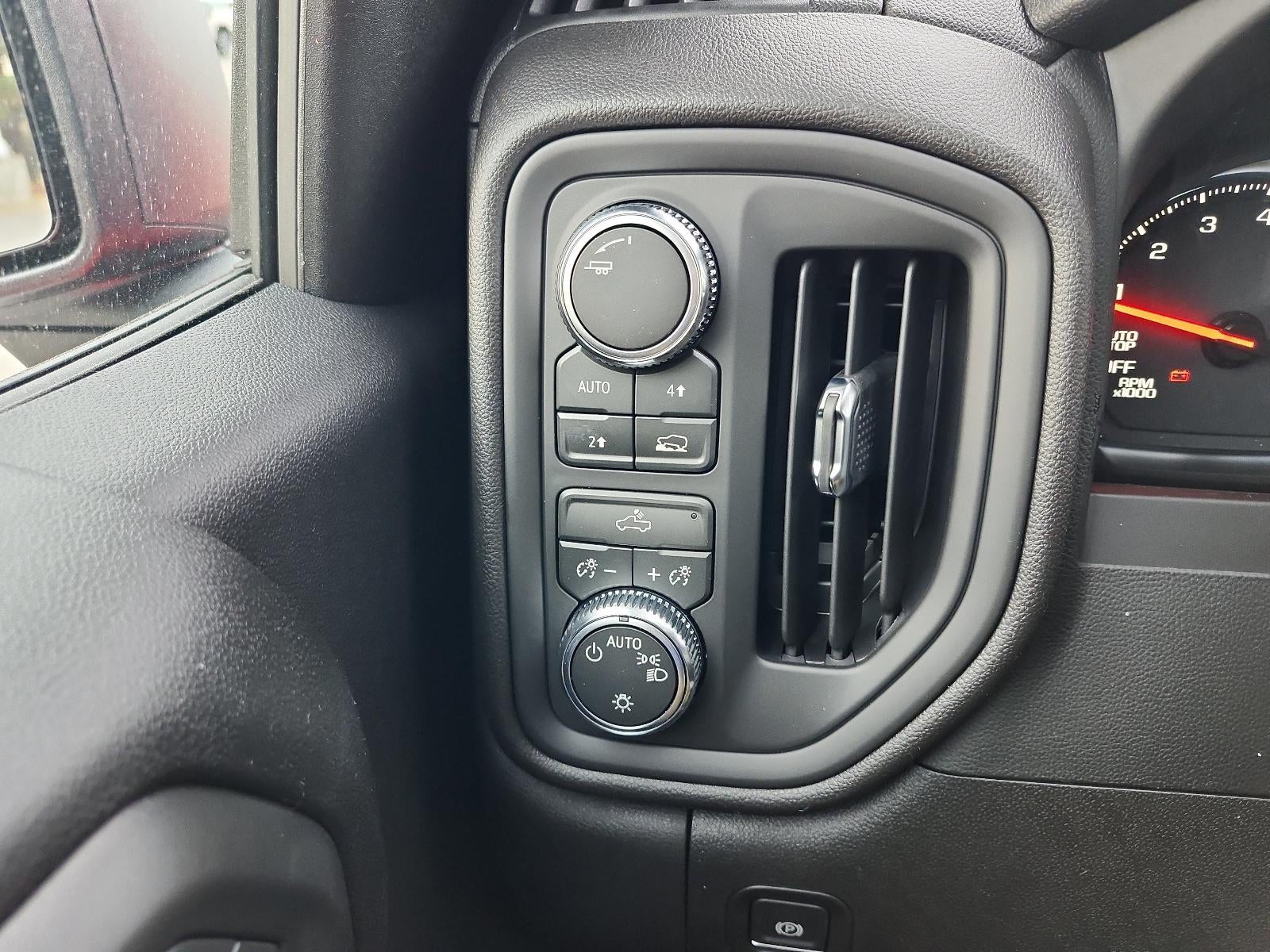 2026 GMC Sierra 1500 Crew Cab Short Box 4-Wheel Drive Pro