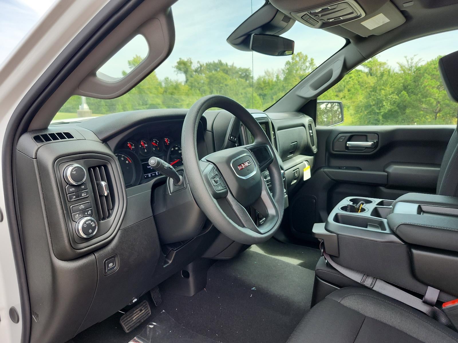 2026 GMC Sierra 1500 Crew Cab Short Box 4-Wheel Drive Pro