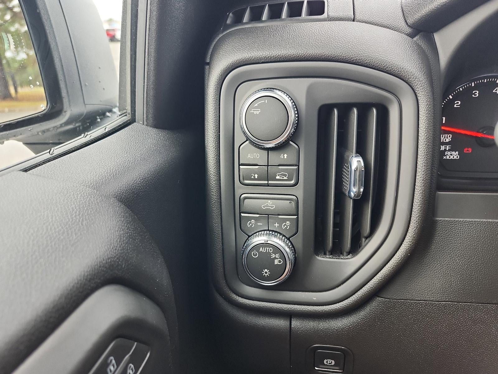 2026 GMC Sierra 1500 Crew Cab Short Box 4-Wheel Drive Pro