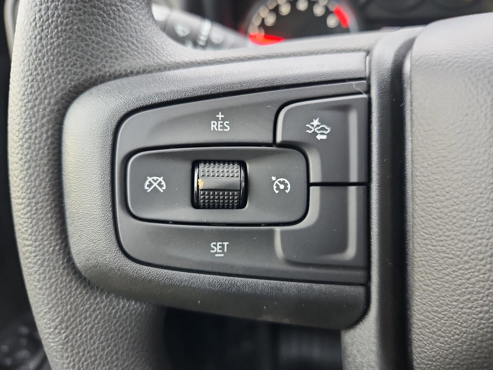 2026 GMC Sierra 1500 Crew Cab Short Box 4-Wheel Drive Pro