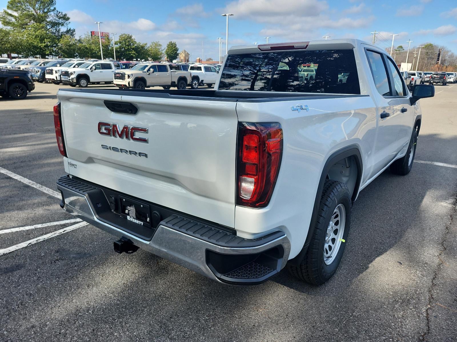 2026 GMC Sierra 1500 Crew Cab Short Box 4-Wheel Drive Pro