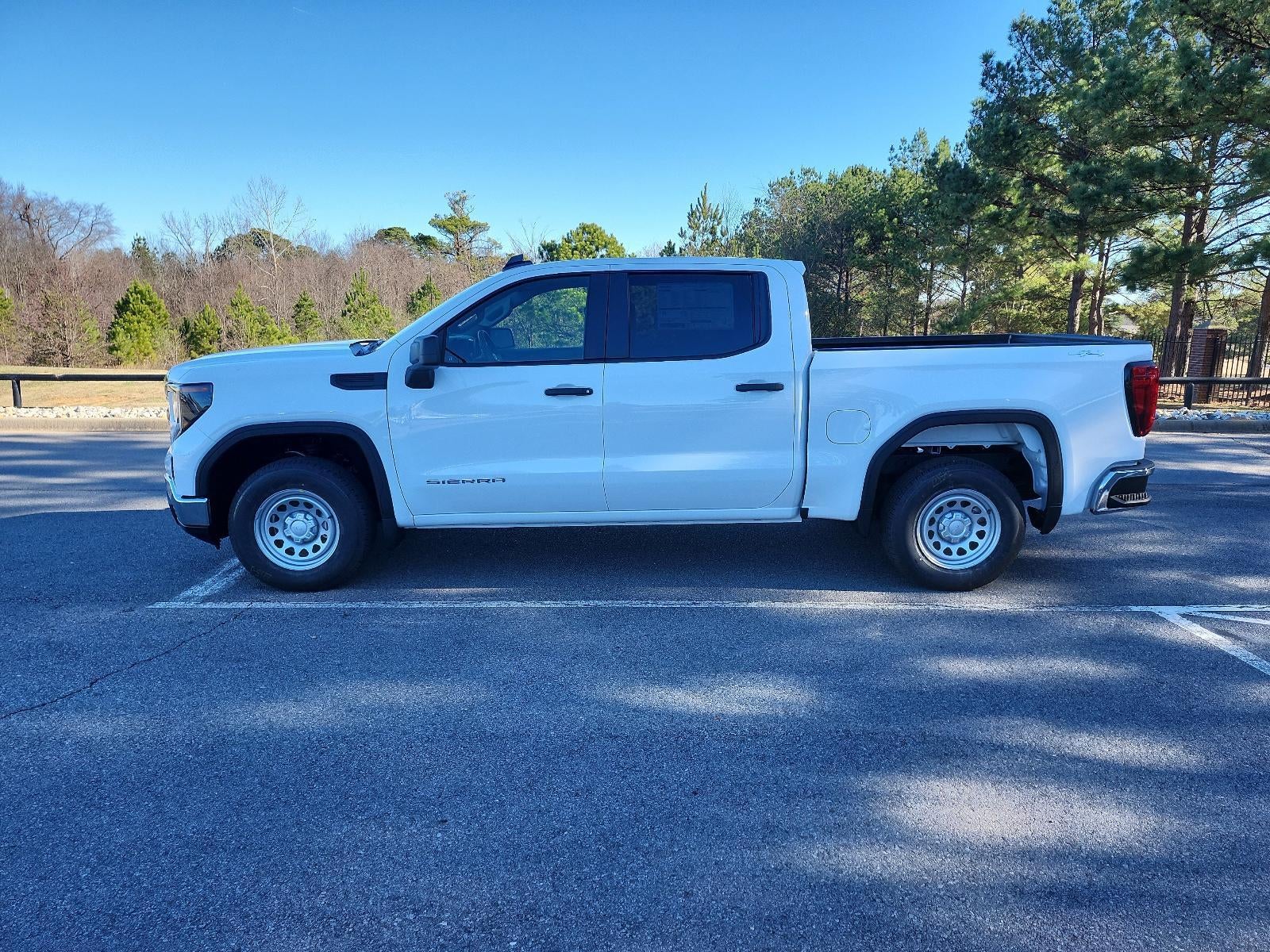 2026 GMC Sierra 1500 Crew Cab Short Box 4-Wheel Drive Pro