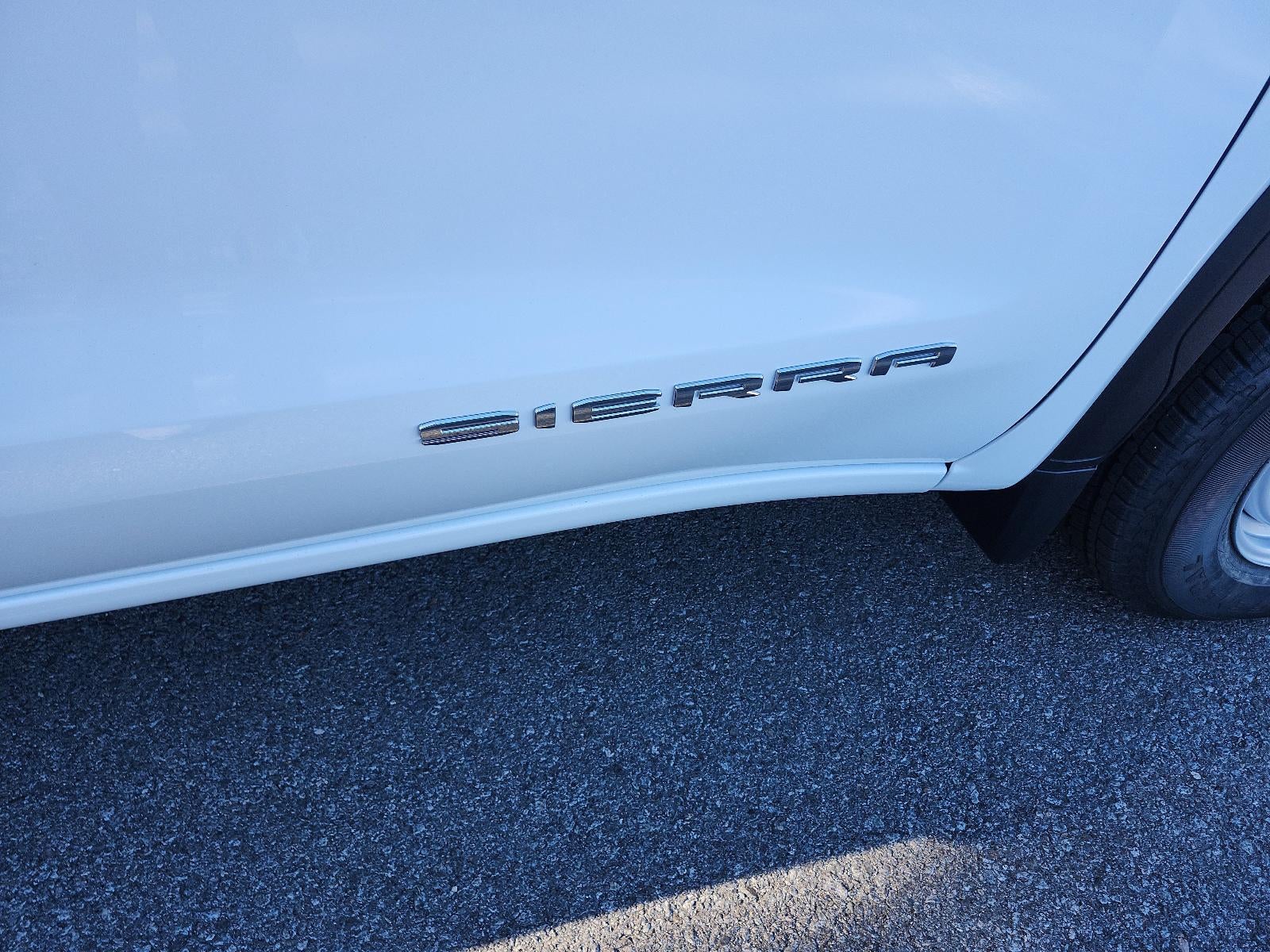 2026 GMC Sierra 1500 Crew Cab Short Box 4-Wheel Drive Pro