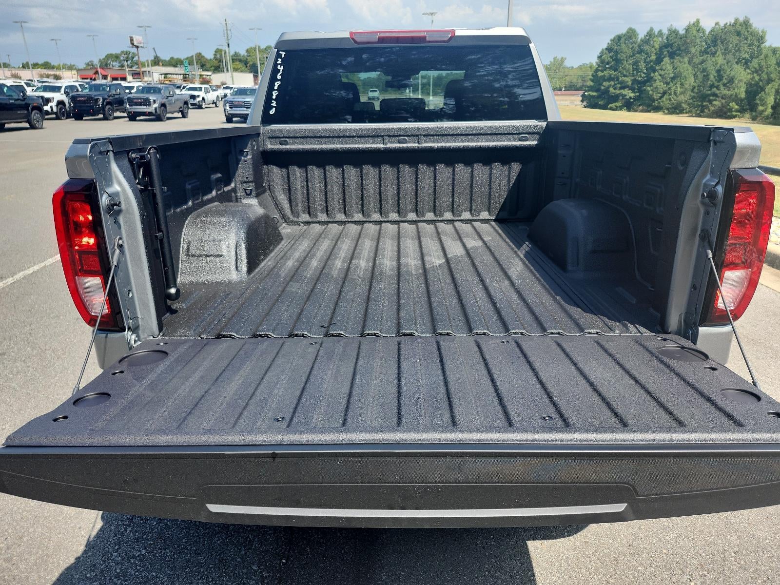 2026 GMC Sierra 1500 Pro - Photo 8