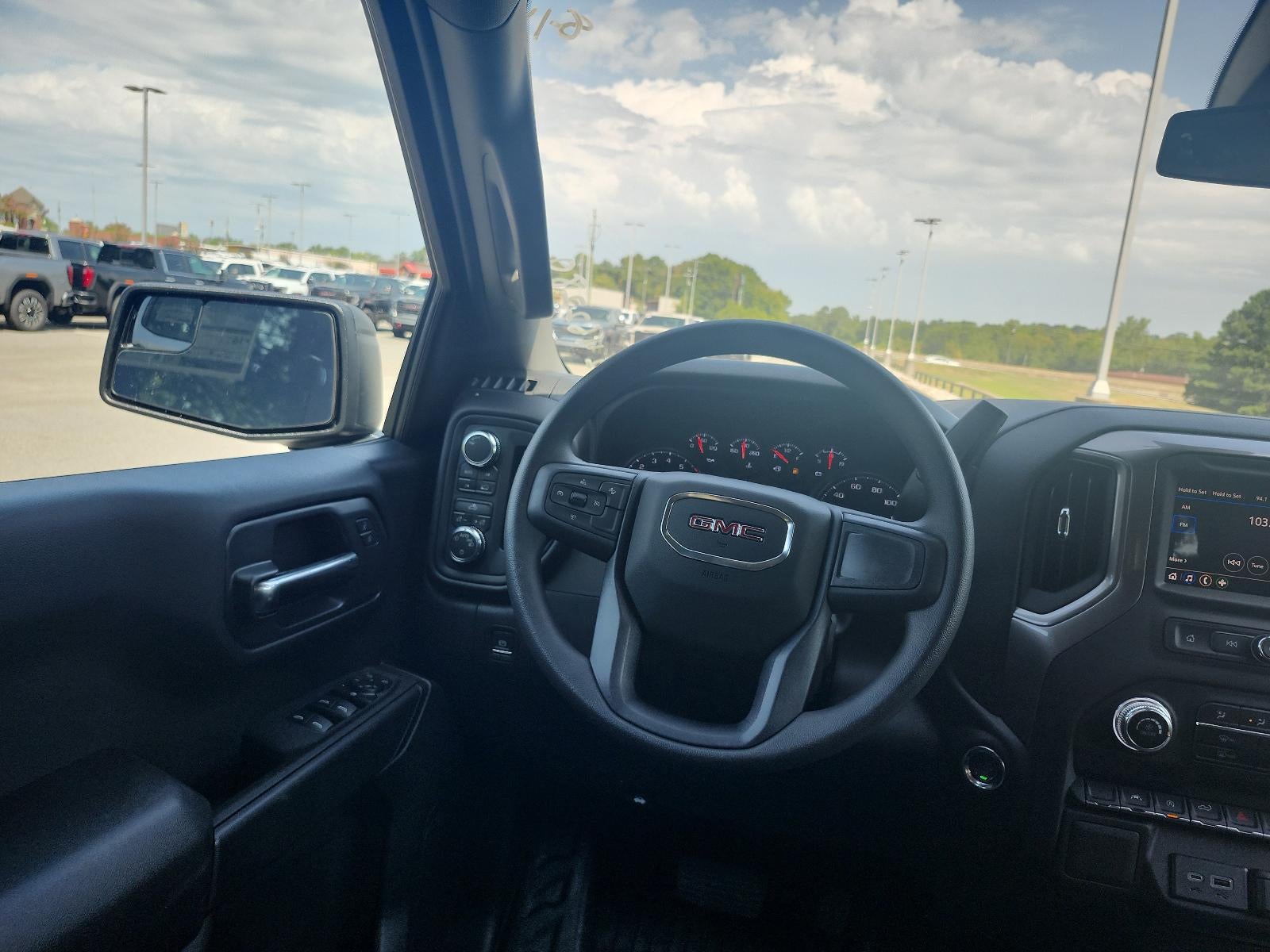 2026 GMC Sierra 1500 Pro - Photo 9