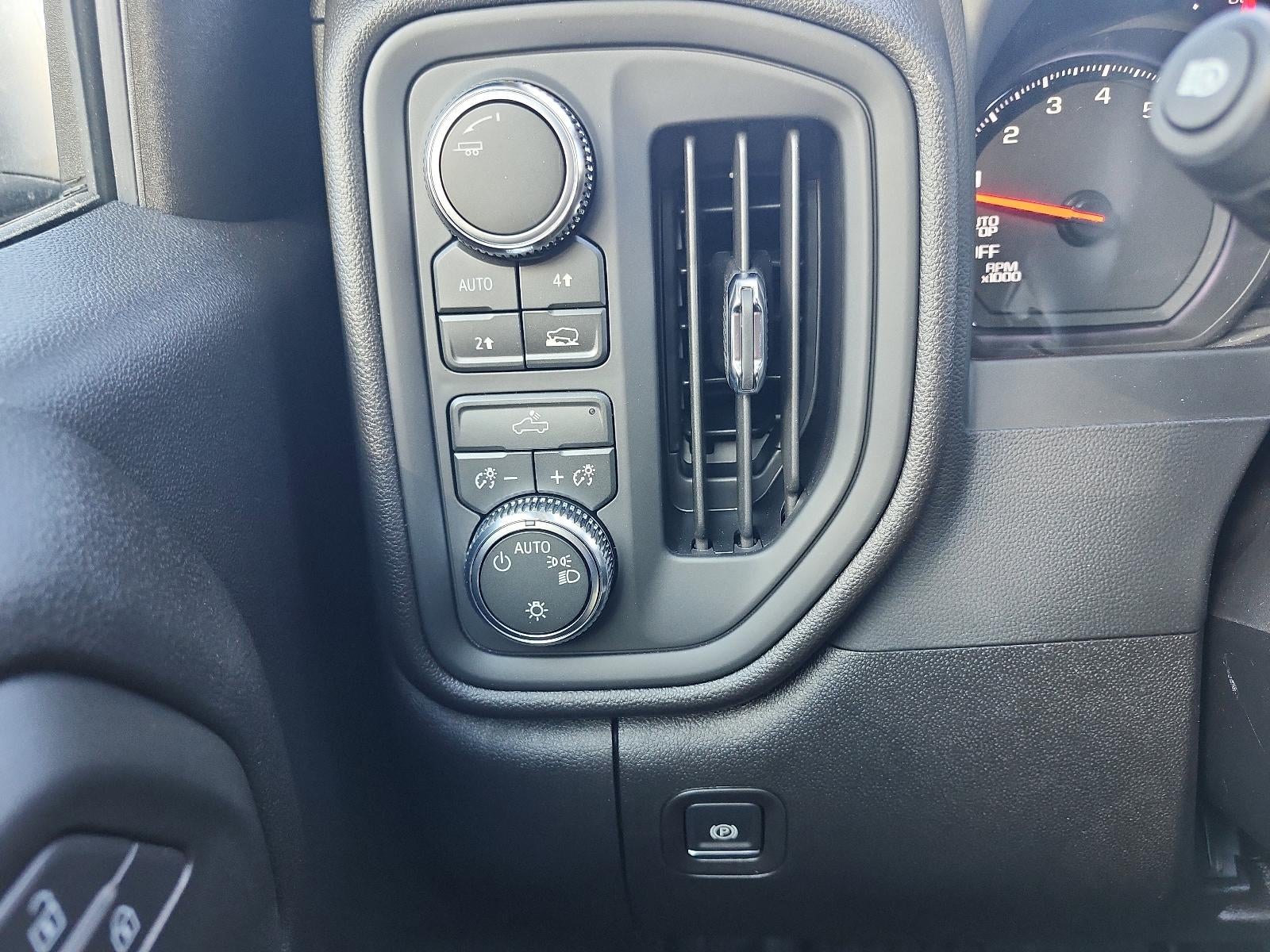 2026 GMC Sierra 1500 Crew Cab Short Box 4-Wheel Drive Pro