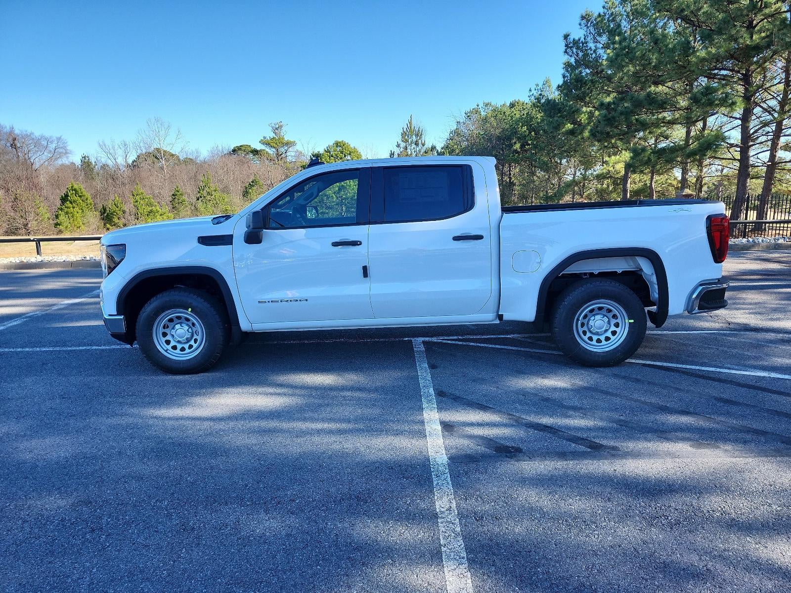 2026 GMC Sierra 1500 Crew Cab Short Box 4-Wheel Drive Pro