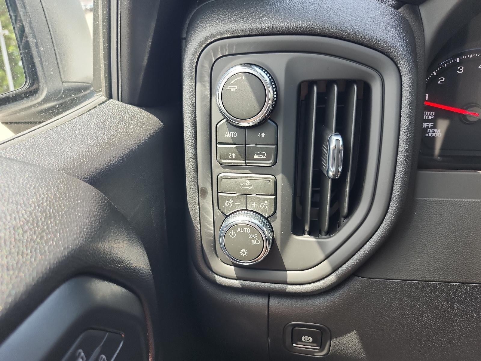 2026 GMC Sierra 1500 Crew Cab Short Box 4-Wheel Drive Pro