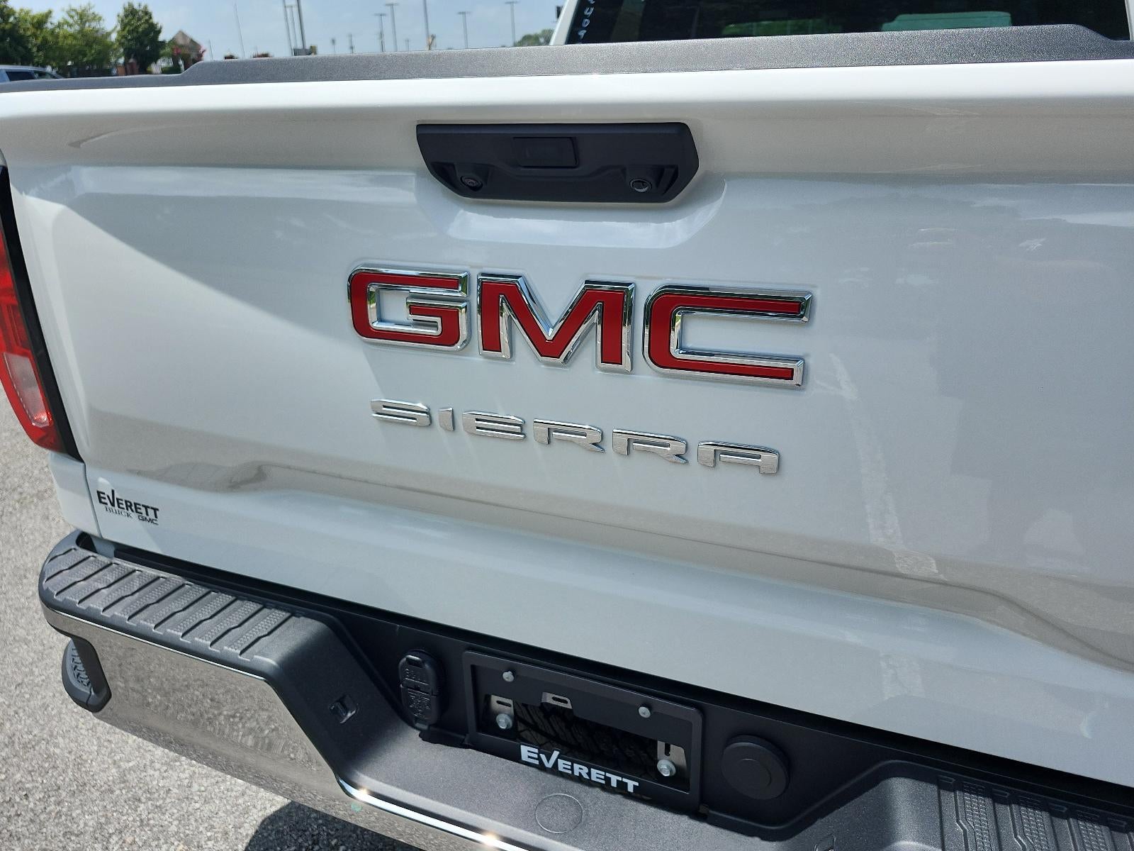 2026 GMC Sierra 1500 Crew Cab Short Box 4-Wheel Drive Pro