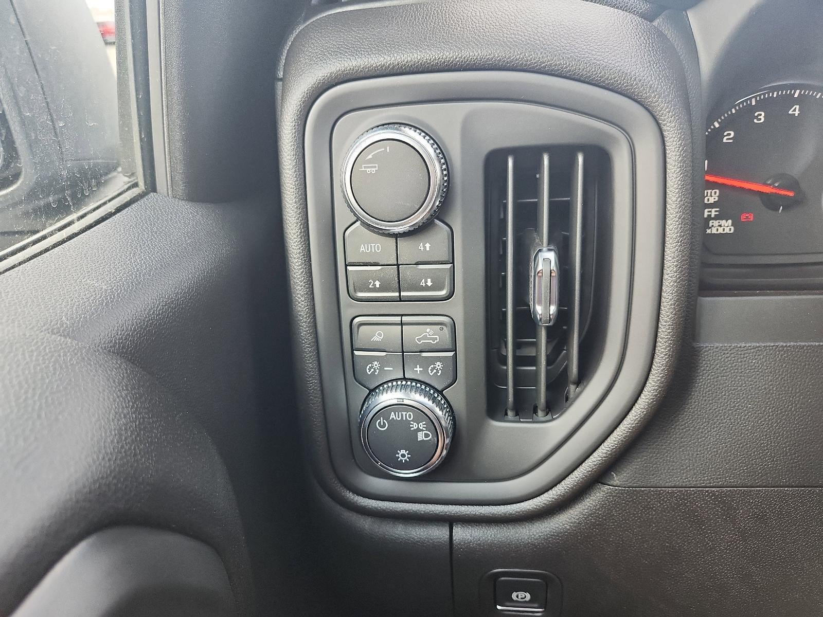 2026 GMC Sierra 1500 Crew Cab Short Box 4-Wheel Drive Pro