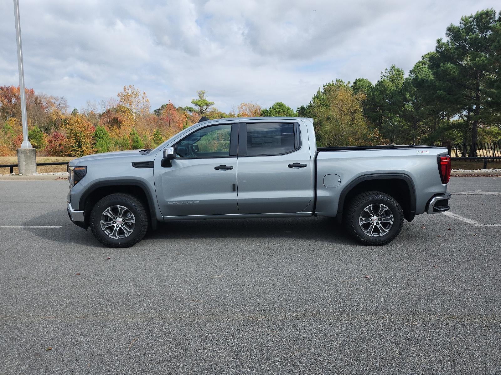 2026 GMC Sierra 1500 Crew Cab Short Box 4-Wheel Drive Pro