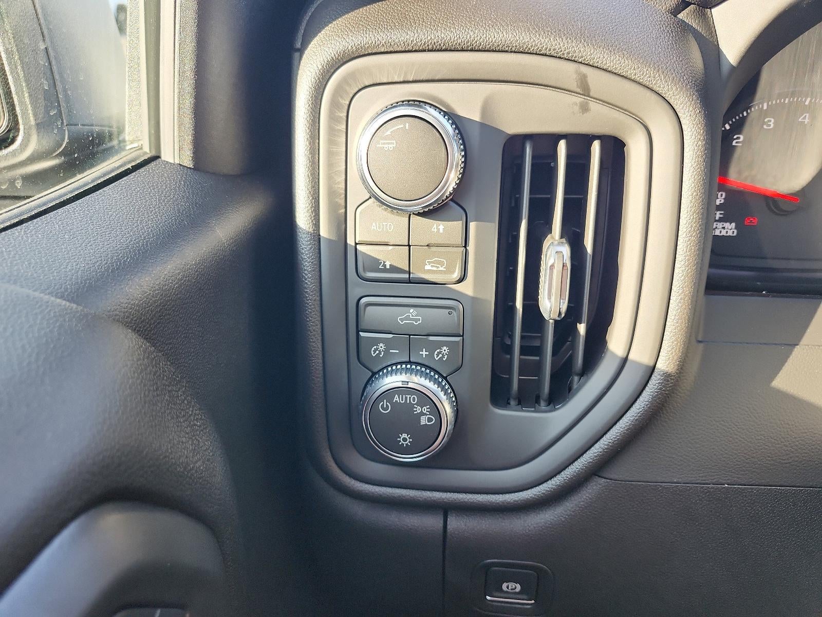 2026 GMC Sierra 1500 Crew Cab Short Box 4-Wheel Drive Pro