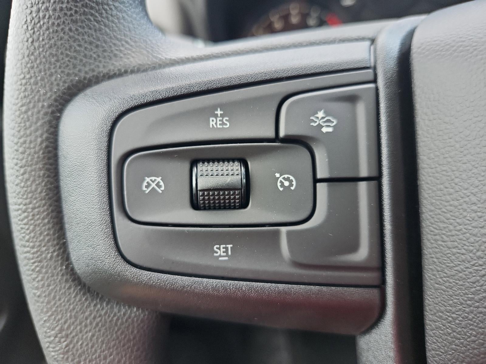 2026 GMC Sierra 1500 Crew Cab Short Box 4-Wheel Drive Pro