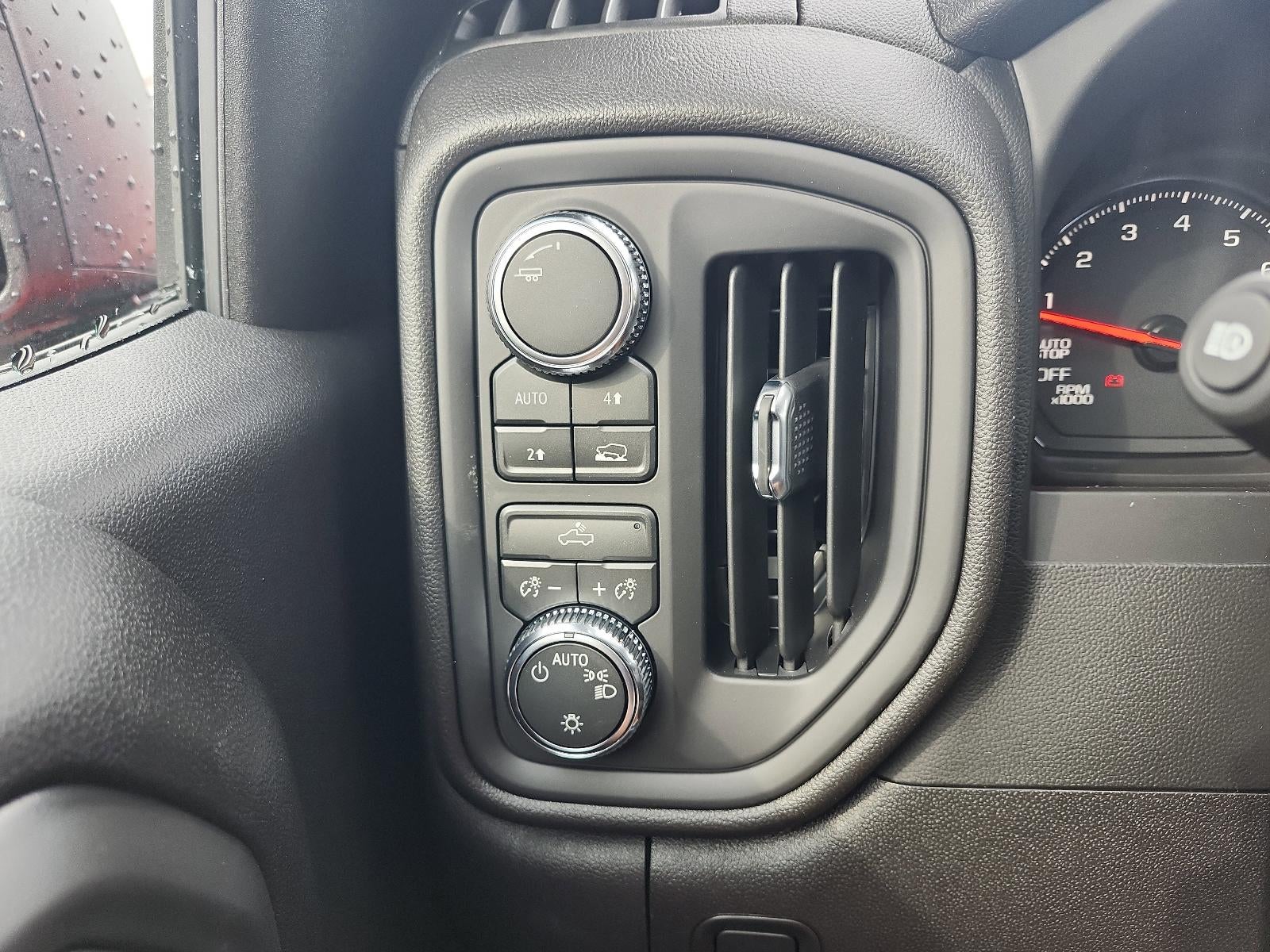 2026 GMC Sierra 1500 Crew Cab Short Box 4-Wheel Drive Pro