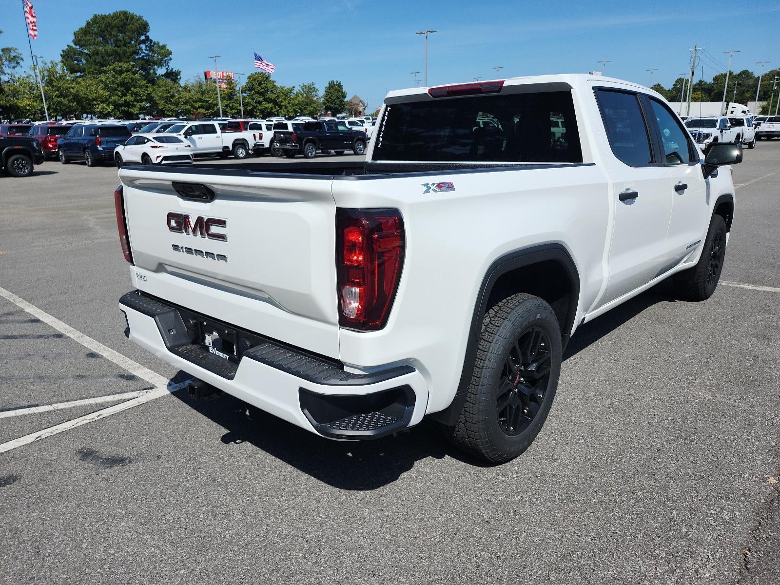 2026 GMC Sierra 1500 Crew Cab Short Box 4-Wheel Drive Pro