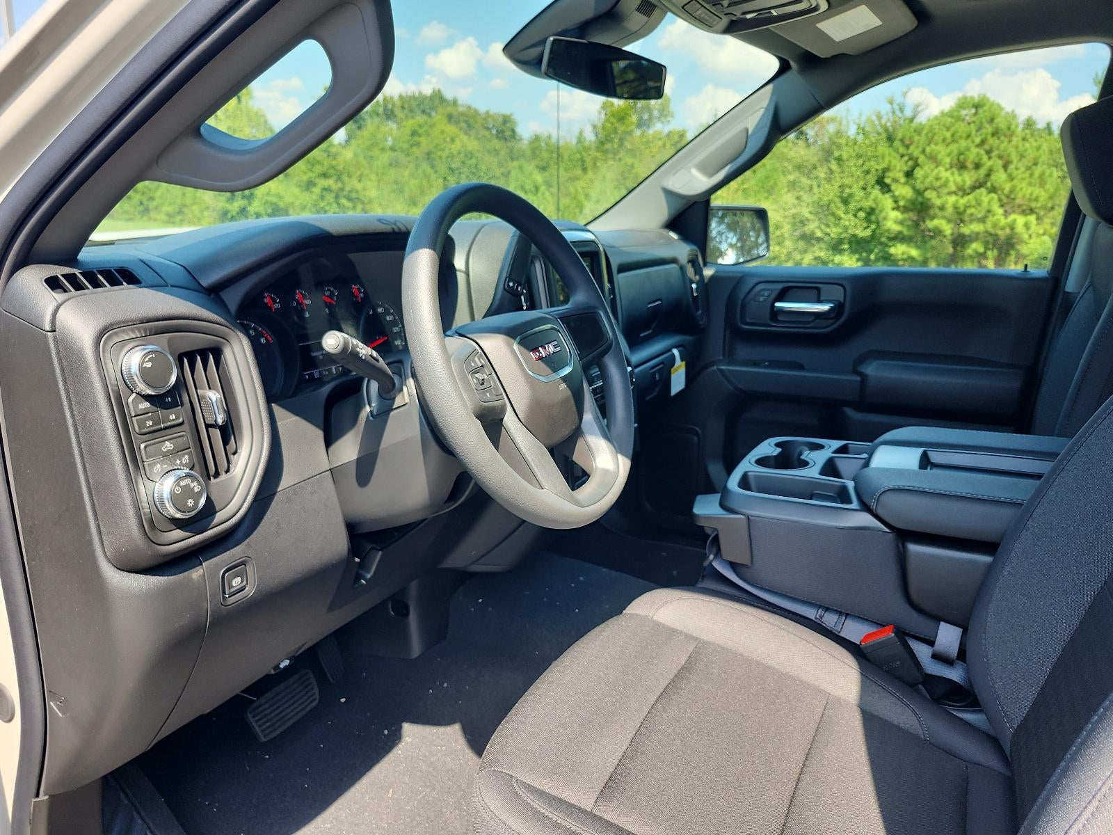 2026 GMC Sierra 1500 Crew Cab Short Box 4-Wheel Drive Pro