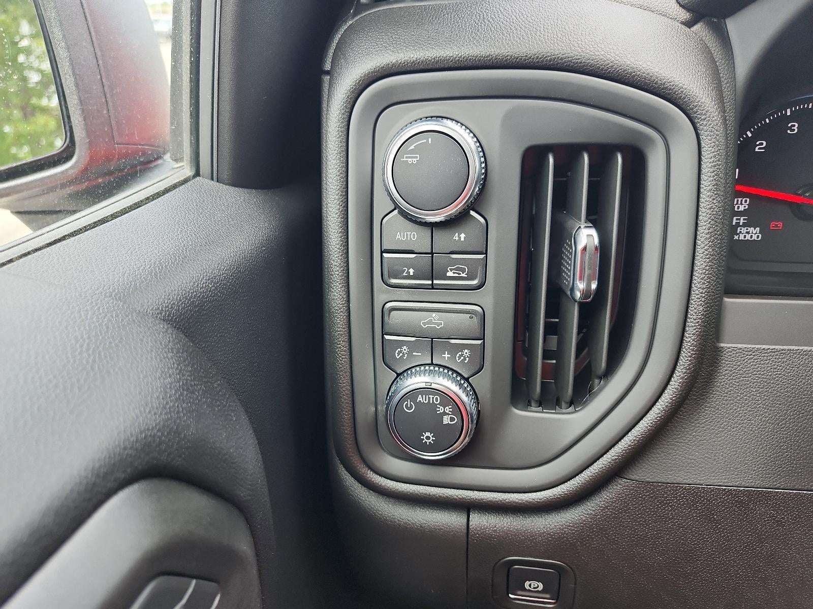 2026 GMC Sierra 1500 Crew Cab Short Box 4-Wheel Drive Pro