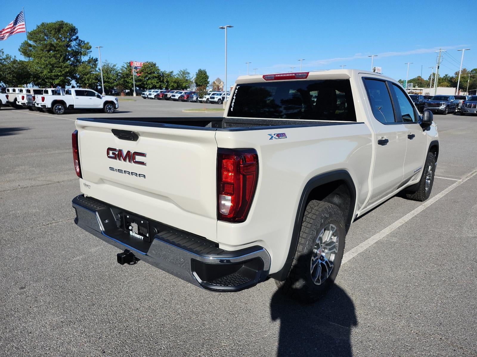 2026 GMC Sierra 1500 Crew Cab Short Box 4-Wheel Drive Pro