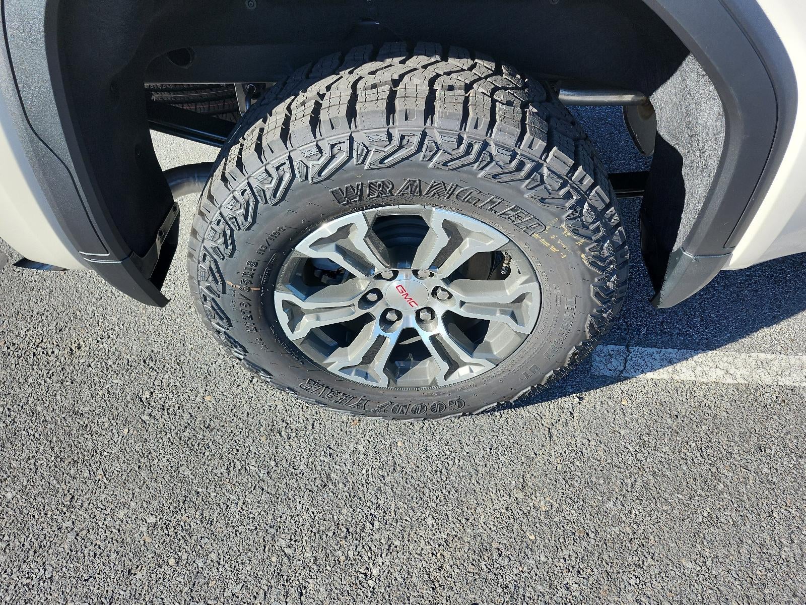 2026 GMC Sierra 1500 Crew Cab Short Box 4-Wheel Drive Pro