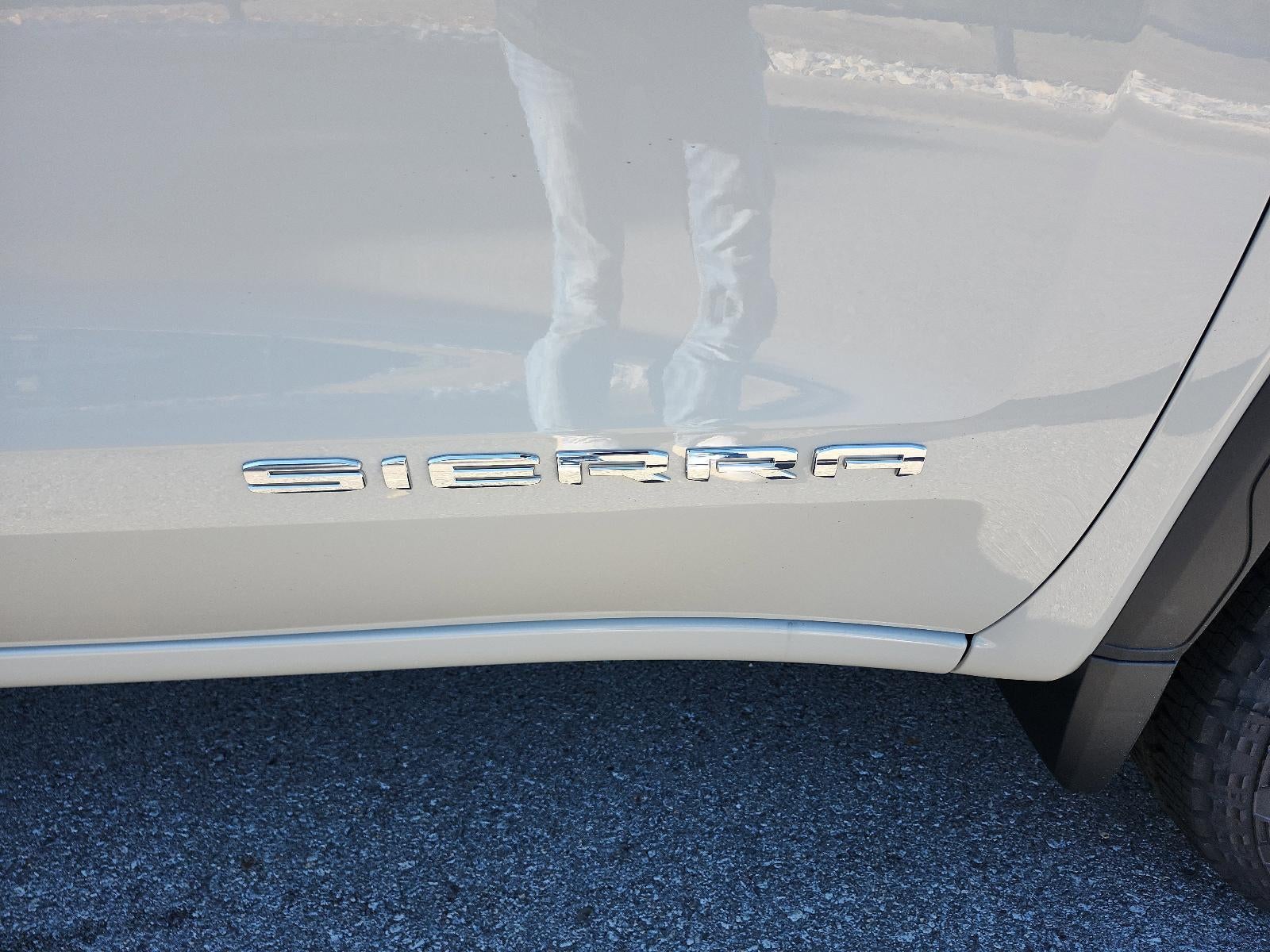 2026 GMC Sierra 1500 Crew Cab Short Box 4-Wheel Drive Pro