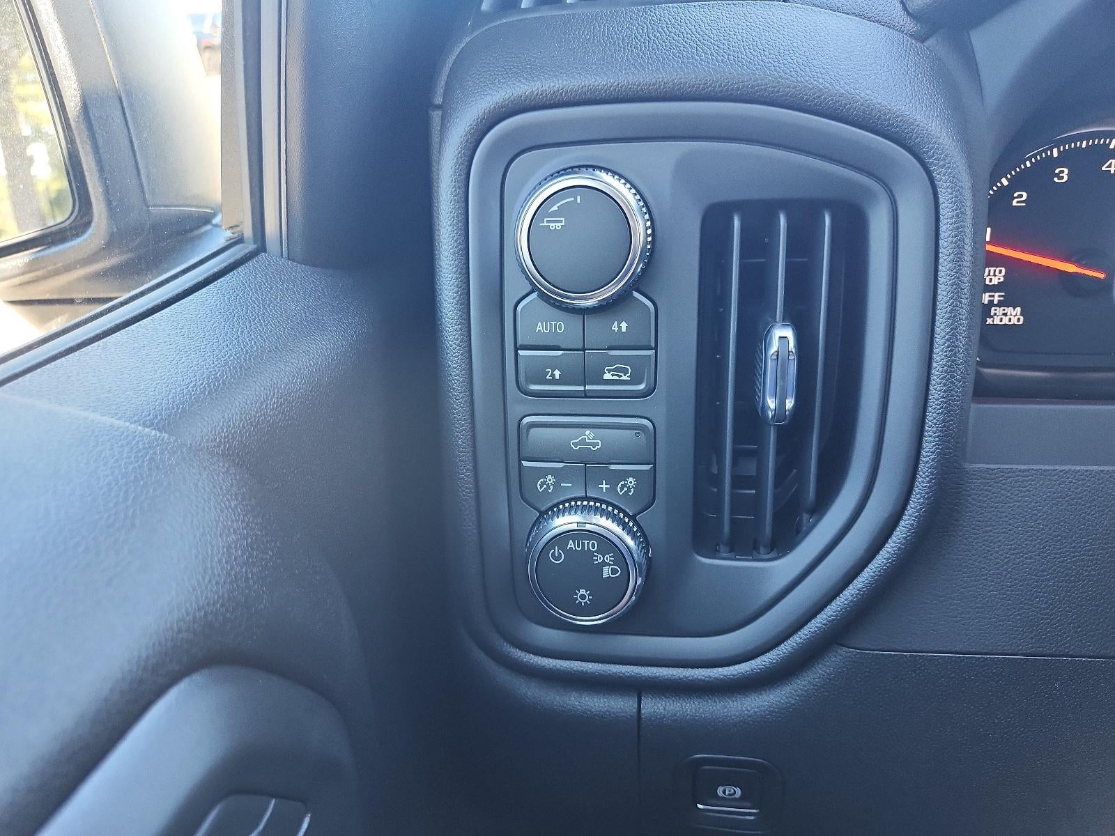 2026 GMC Sierra 1500 Crew Cab Short Box 4-Wheel Drive Pro