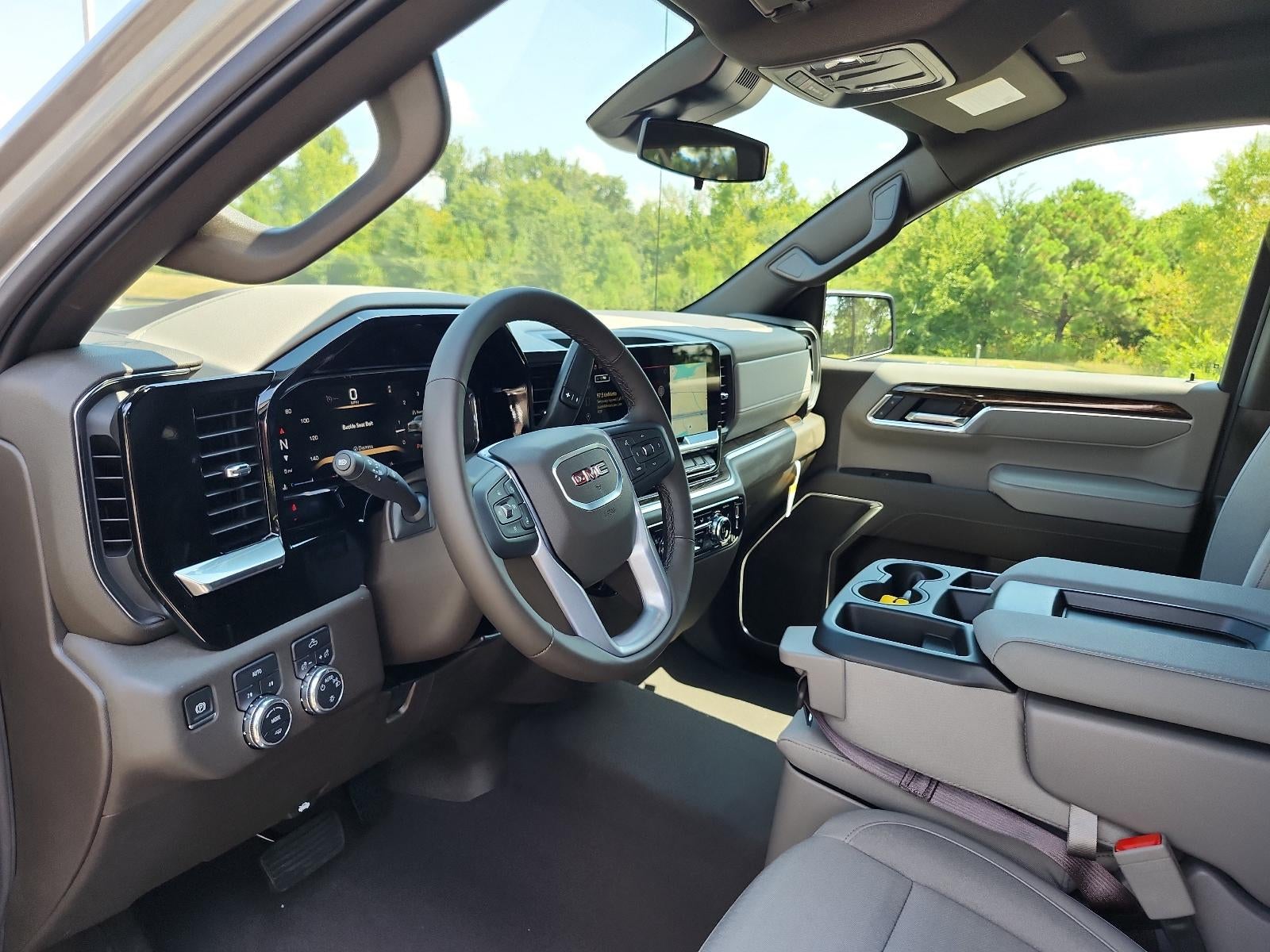 2026 GMC Sierra 1500 Crew Cab Short Box 4-Wheel Drive SLE