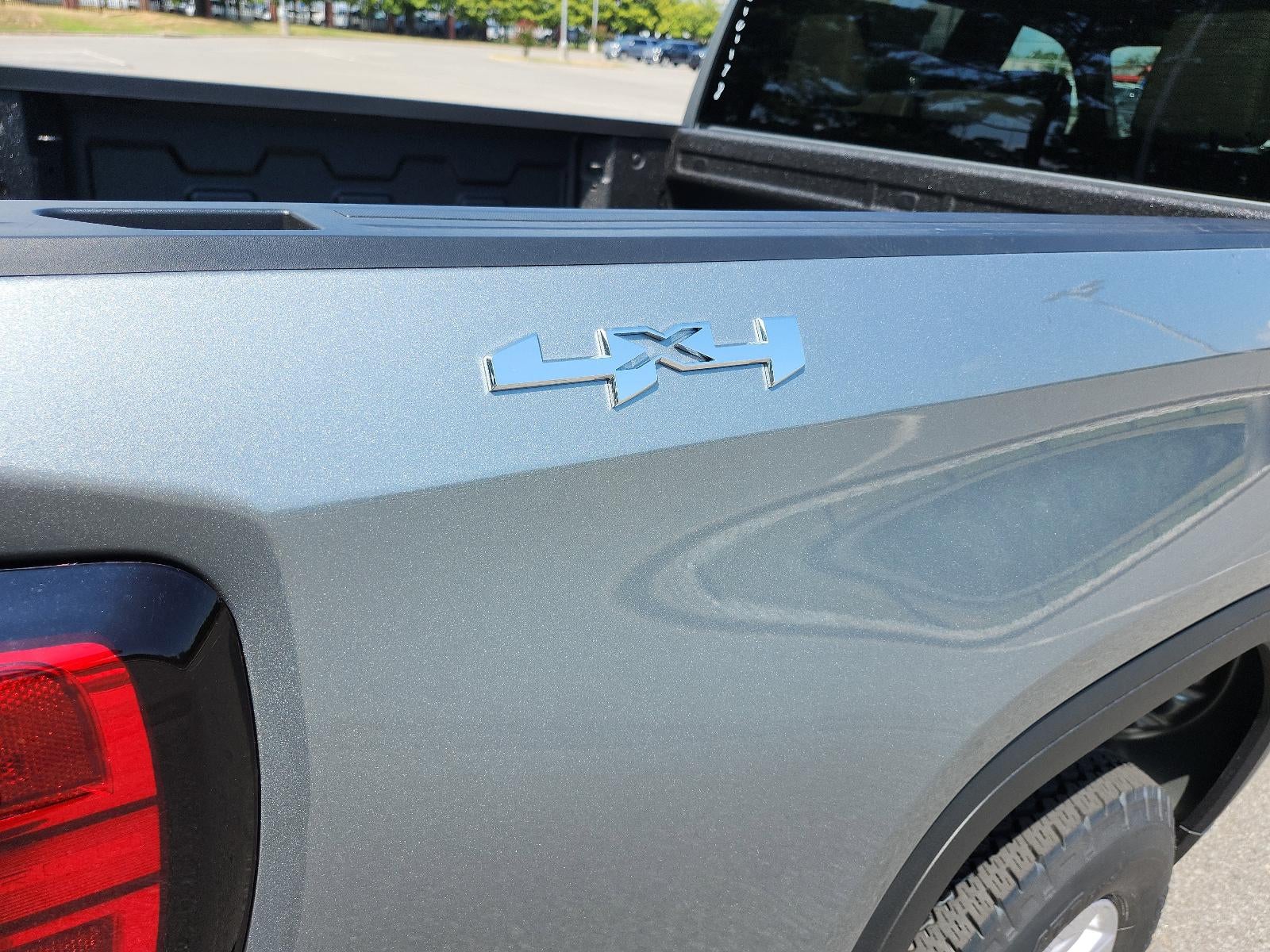 2026 GMC Sierra 1500 Crew Cab Short Box 4-Wheel Drive SLE