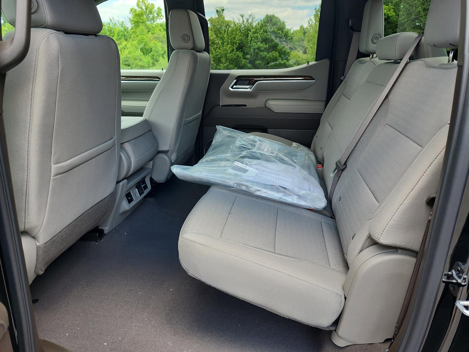 2026 GMC Sierra 1500 Crew Cab Short Box 4-Wheel Drive SLE