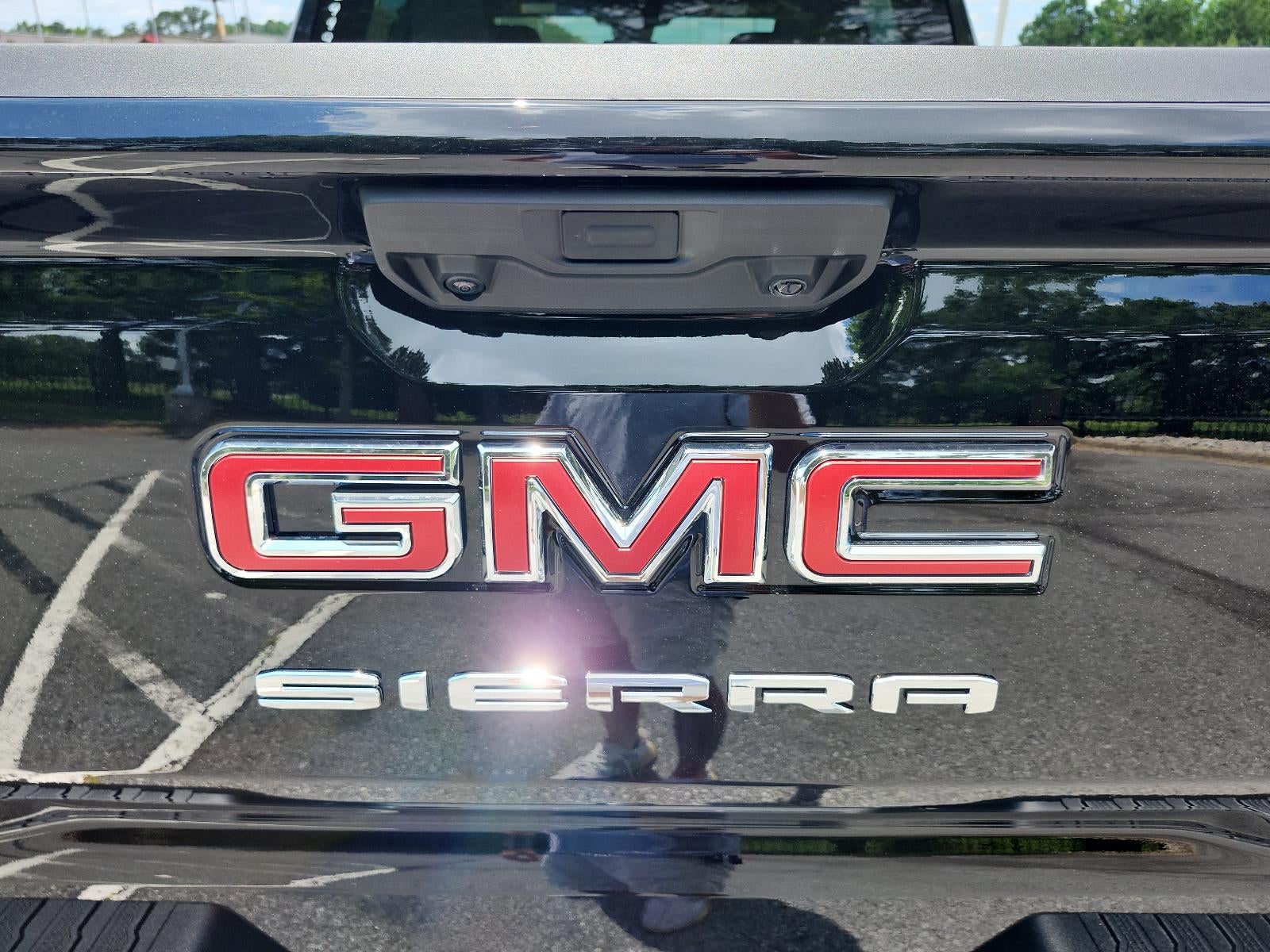 2026 GMC Sierra 1500 Crew Cab Short Box 4-Wheel Drive SLE