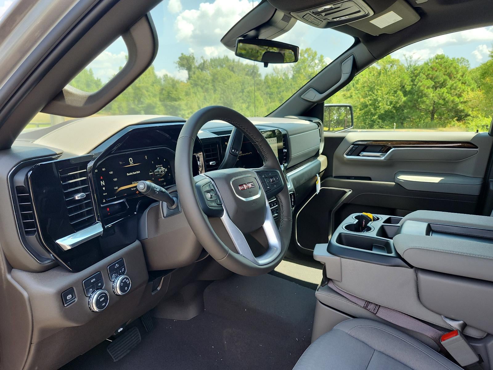 2026 GMC Sierra 1500 Crew Cab Short Box 4-Wheel Drive SLE