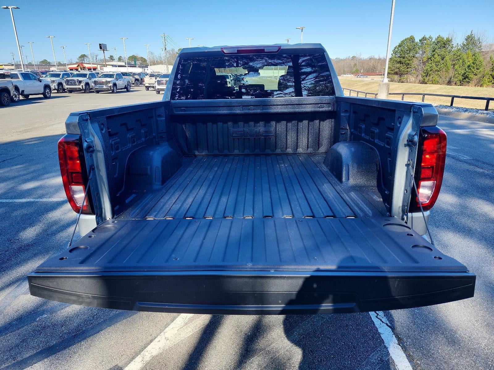 2026 GMC Sierra 1500 Crew Cab Short Box 4-Wheel Drive SLE