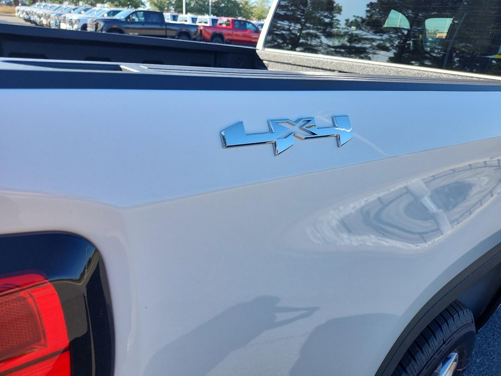 2026 GMC Sierra 1500 Crew Cab Short Box 4-Wheel Drive SLE