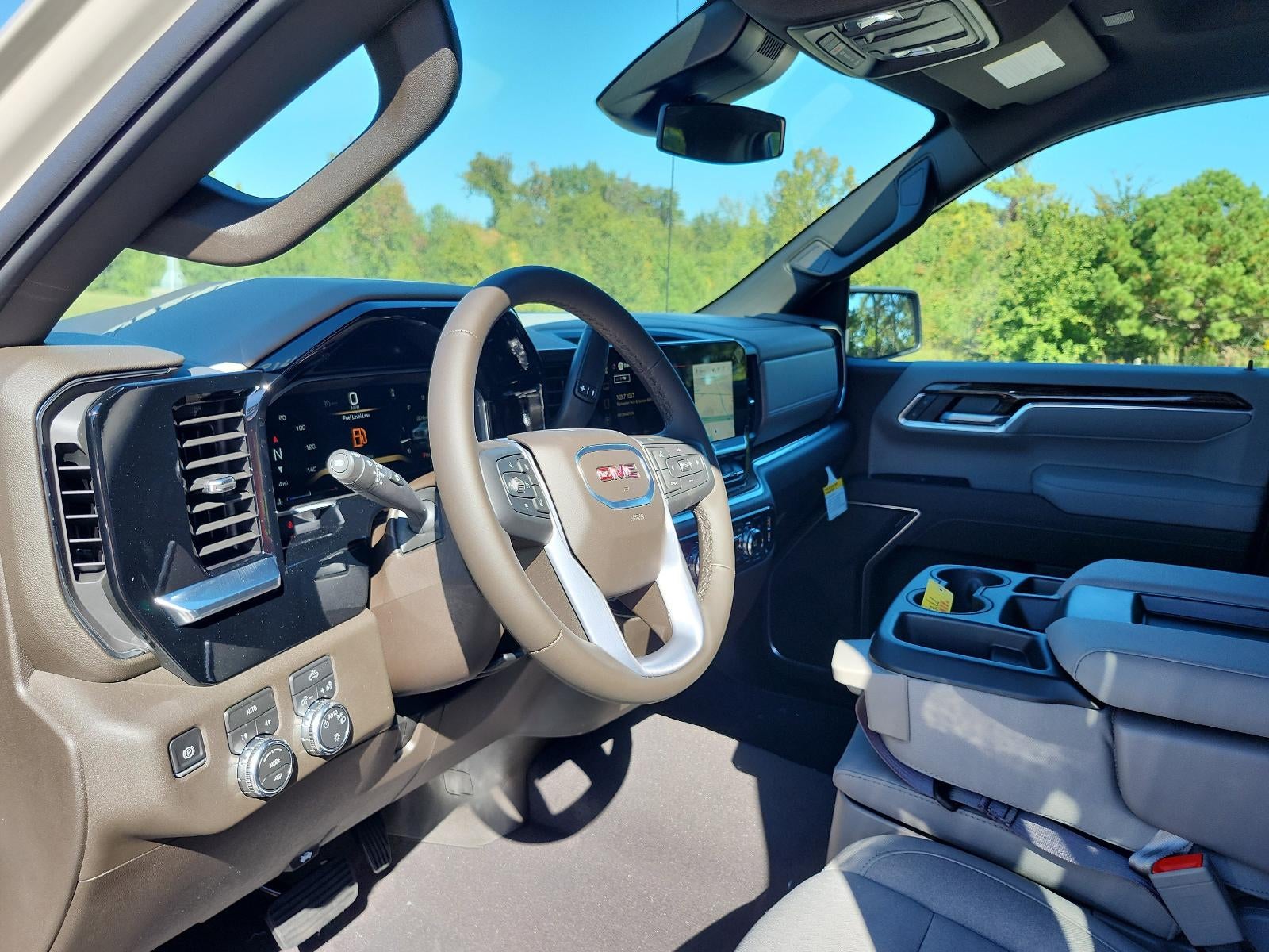 2026 GMC Sierra 1500 Crew Cab Short Box 4-Wheel Drive SLE
