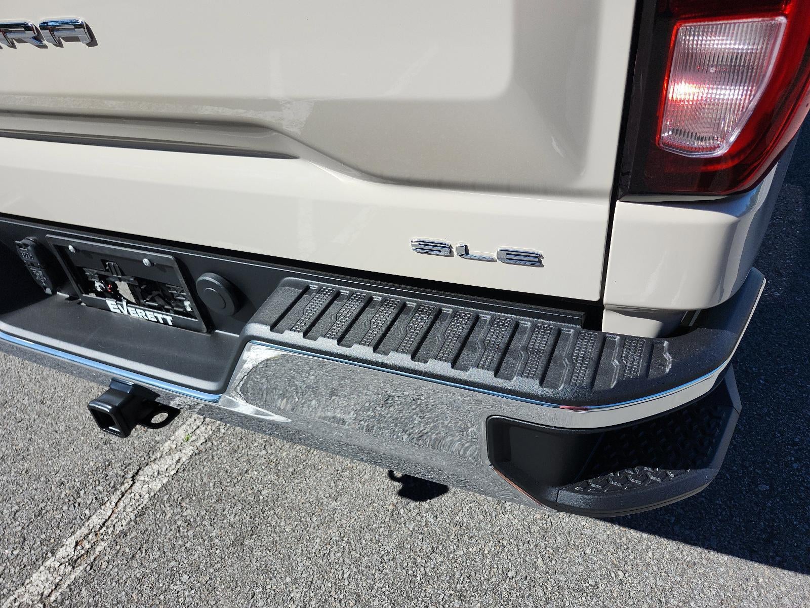 2026 GMC Sierra 1500 Crew Cab Short Box 4-Wheel Drive SLE