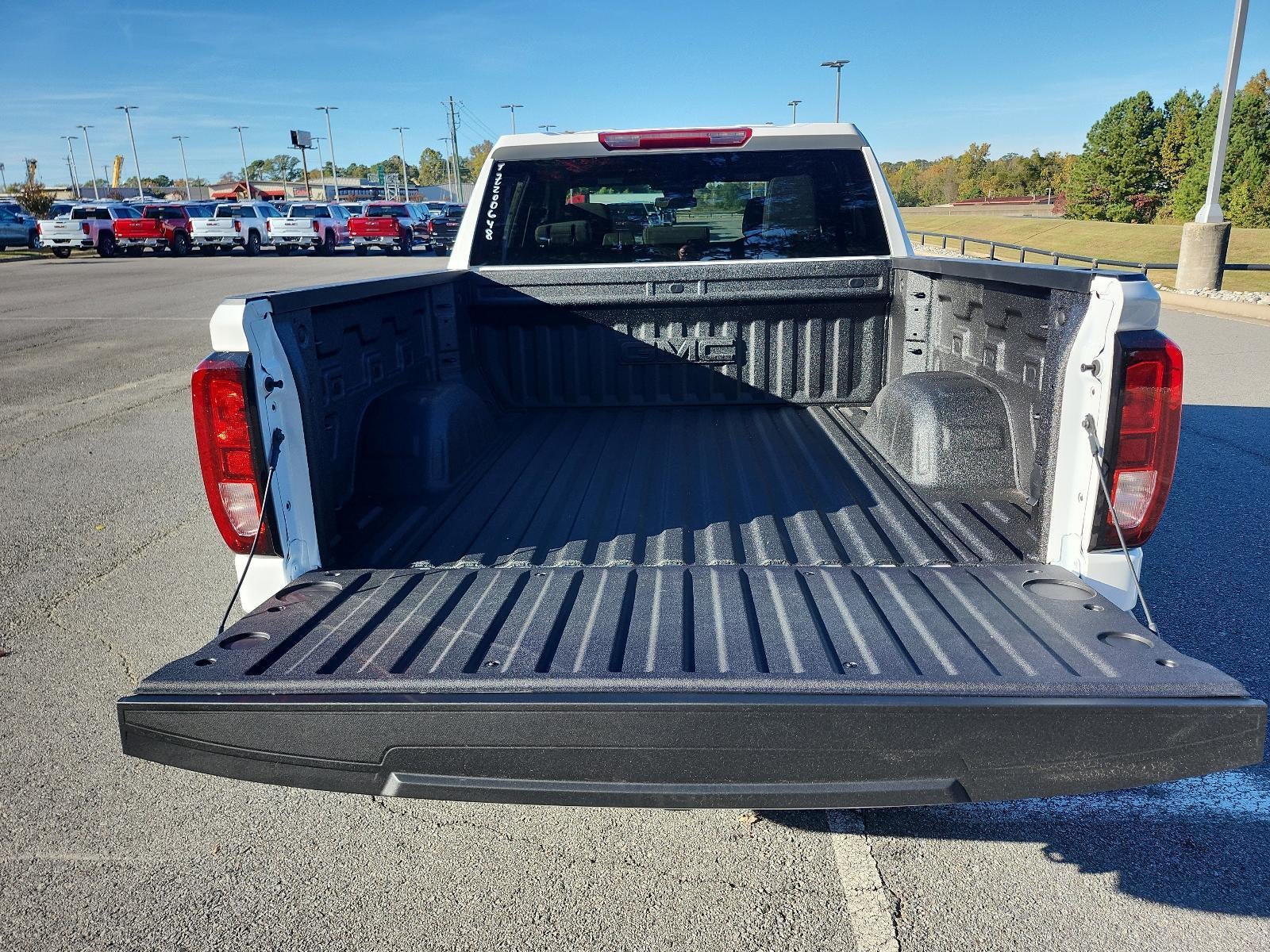 2026 GMC Sierra 1500 Crew Cab Short Box 4-Wheel Drive SLE