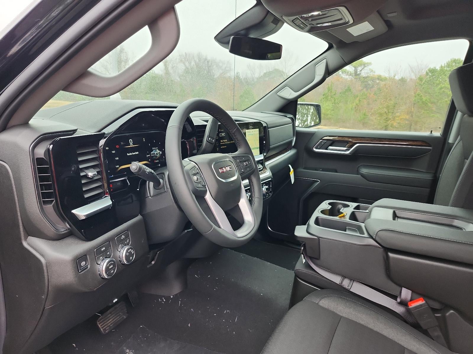 2026 GMC Sierra 1500 Crew Cab Short Box 4-Wheel Drive SLE