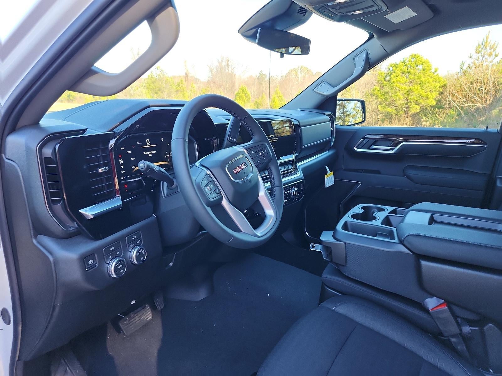 2026 GMC Sierra 1500 Crew Cab Short Box 4-Wheel Drive SLE